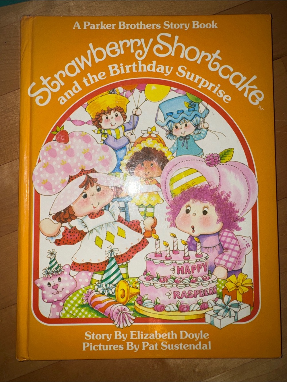 Vintage 1983 Strawberry Shortcake and the Birthday Surprise hardcover book